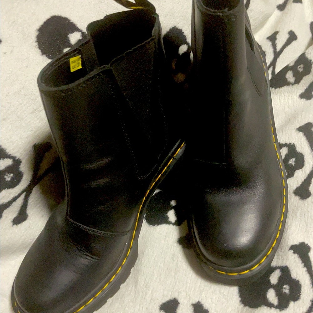 Dr. Martens Spence